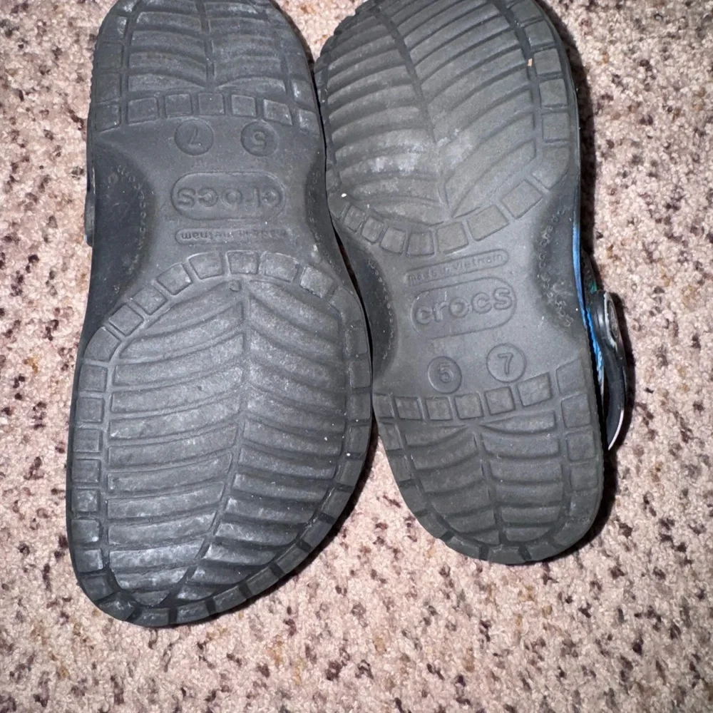 CROCS Multicolor Tie-Dye Slippers - Picture 2 of 2